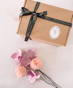 Tarjeta de flores de papel crepe