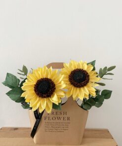 Girasoles de papel crepe