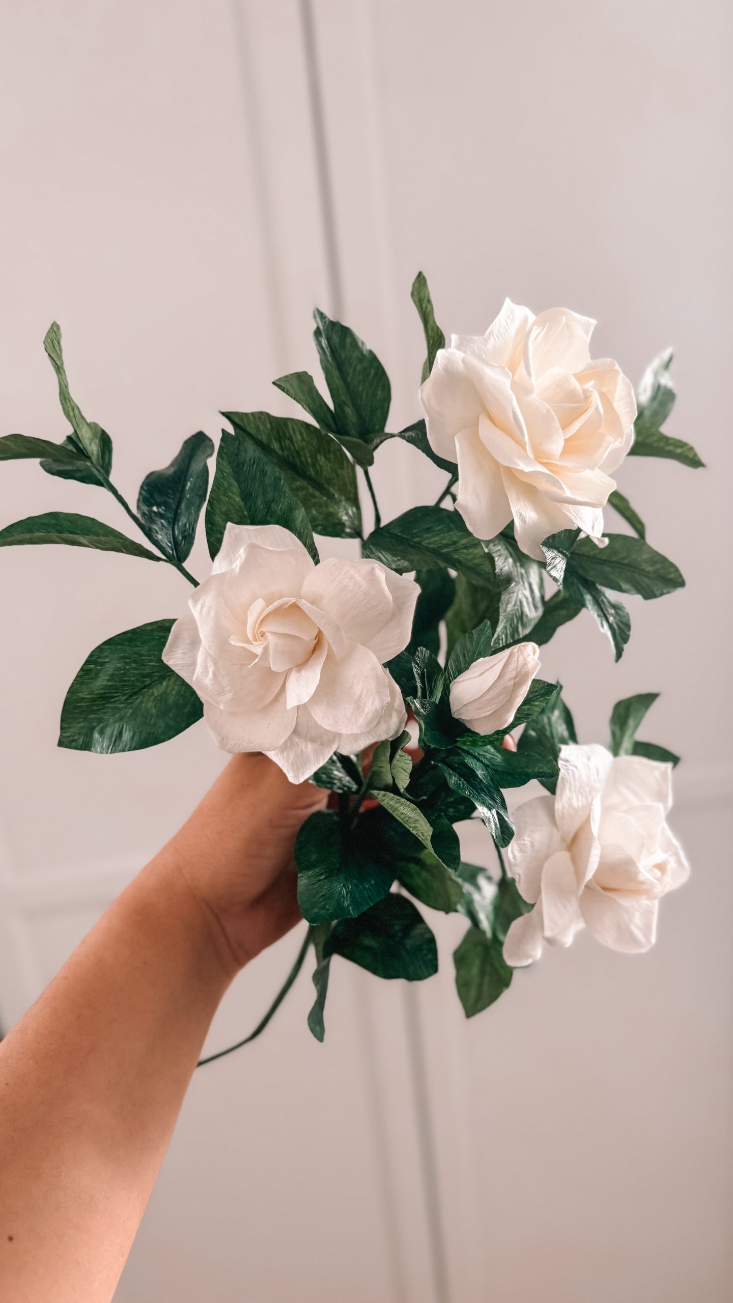 Gardenia de papel crepe