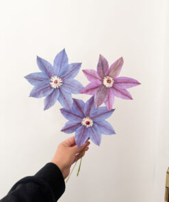 Clematis de papel crepe