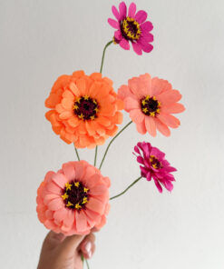 Zinnia de papel crepe